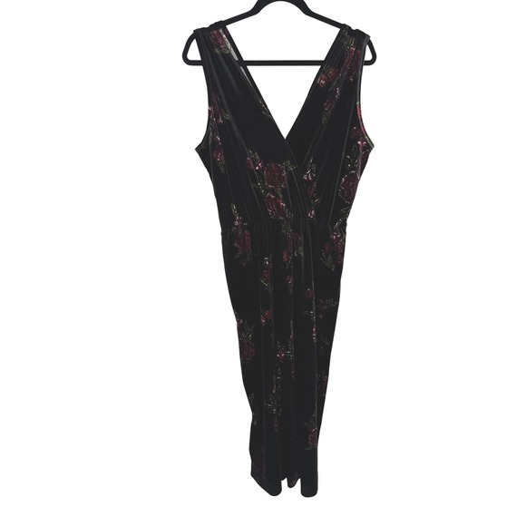 Love on a Hanger Jumpsuit Womens Large Black Floral Velvet Pockets - Picture 3 of 16